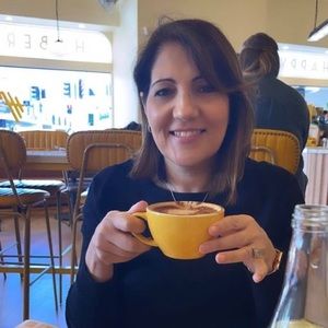 Meet your Posher, Adriana